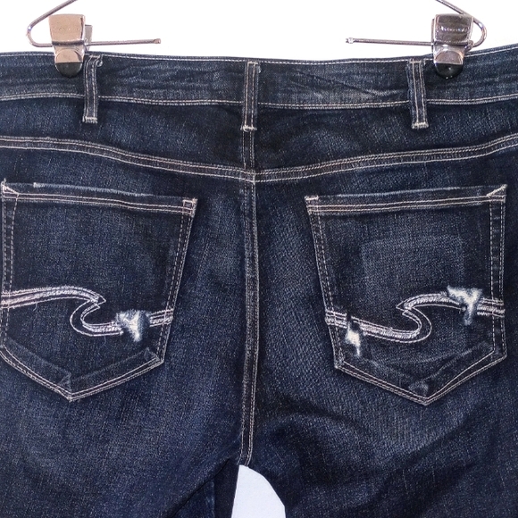 Silver Jeans Women's Size 18 Sam Cropped Distressed Jeans - Picture 6 of 11